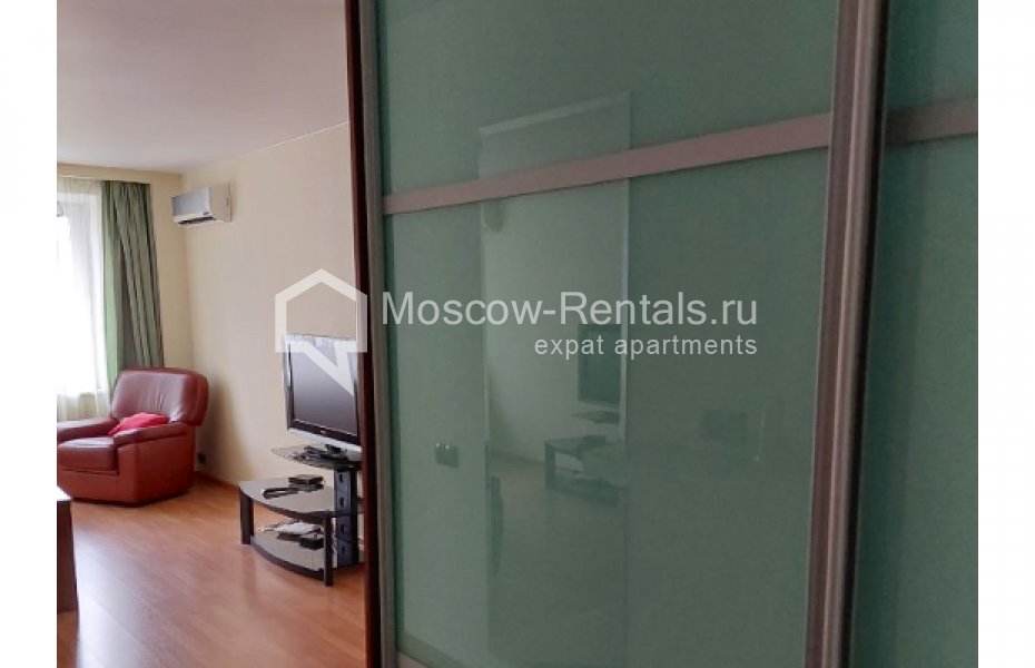 Photo #2 2-room (1 BR) apartment for <a href="http://moscow-rentals.ru/en/articles/long-term-rent" target="_blank">a long-term</a> rent
 in Russia, Moscow, Novokuznetskaya str, 6