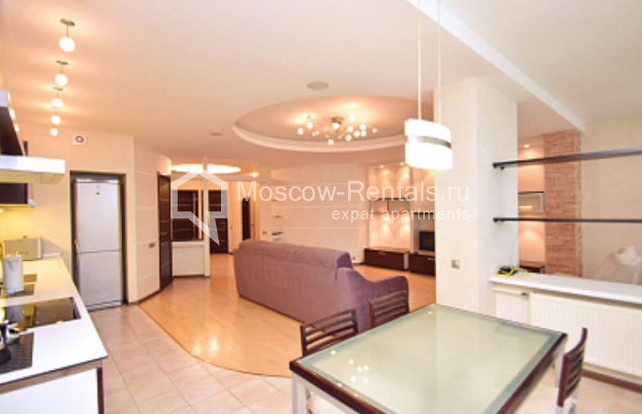 Photo #3 3-room (2 BR) apartment for <a href="http://moscow-rentals.ru/en/articles/long-term-rent" target="_blank">a long-term</a> rent
 in Russia, Moscow, Vrubelya str, 8