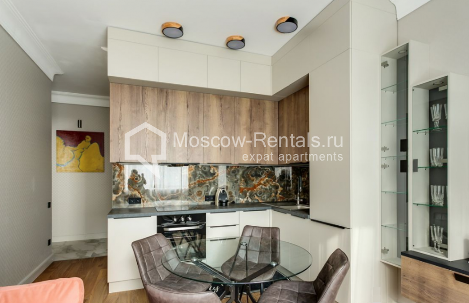 Photo #2 3-room (2 BR) apartment for <a href="http://moscow-rentals.ru/en/articles/long-term-rent" target="_blank">a long-term</a> rent
 in Russia, Moscow, Leningradskyi prosp, 35С2
