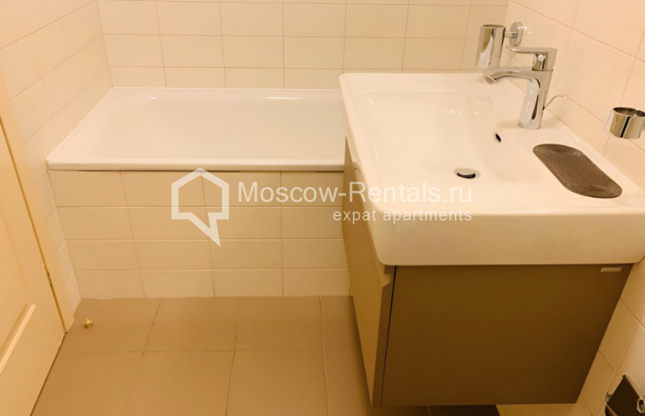 Photo #20 3-room (2 BR) apartment for <a href="http://moscow-rentals.ru/en/articles/long-term-rent" target="_blank">a long-term</a> rent
 in Russia, Moscow, Tikhvinskaya str, 10