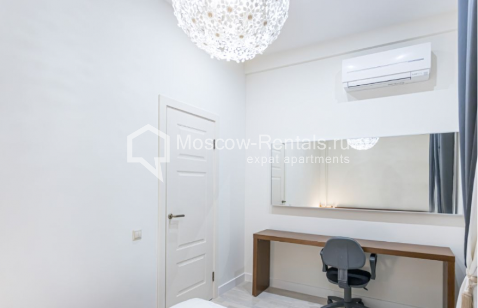 Photo #4 2-room (1 BR) apartment for <a href="http://moscow-rentals.ru/en/articles/long-term-rent" target="_blank">a long-term</a> rent
 in Russia, Moscow, Tverskaya str, 15