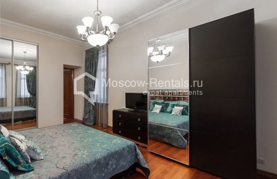 Photo #4 4-room (3 BR) apartment for <a href="http://moscow-rentals.ru/en/articles/long-term-rent" target="_blank">a long-term</a> rent
 in Russia, Moscow, Pokrovka str, 42С6