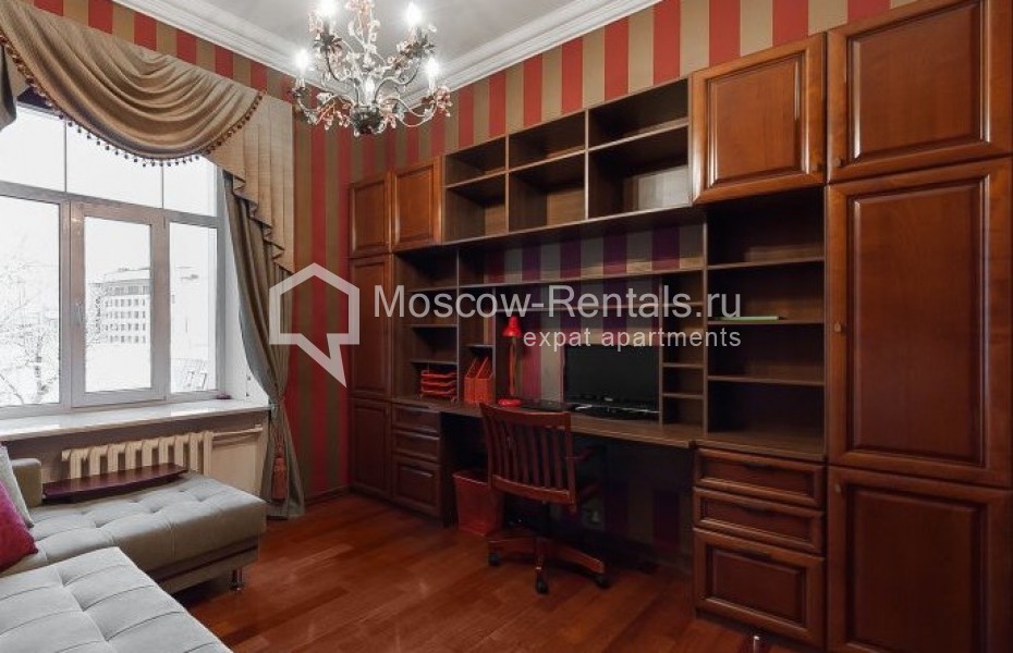 Photo #2 4-room (3 BR) apartment for <a href="http://moscow-rentals.ru/en/articles/long-term-rent" target="_blank">a long-term</a> rent
 in Russia, Moscow, Pokrovka str, 42С6