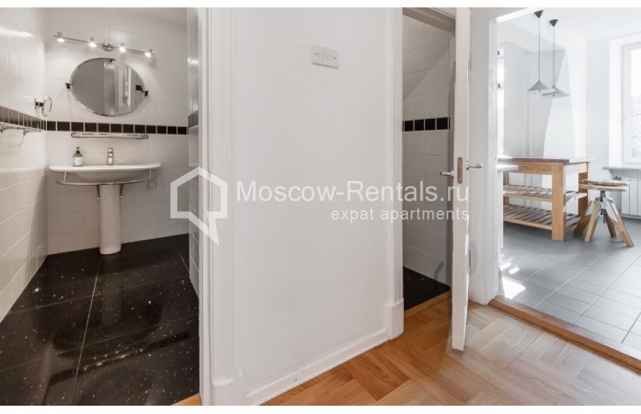 Photo #12 4-room (3 BR) apartment for <a href="http://moscow-rentals.ru/en/articles/long-term-rent" target="_blank">a long-term</a> rent
 in Russia, Moscow, Rochdelskaya str, 11/5