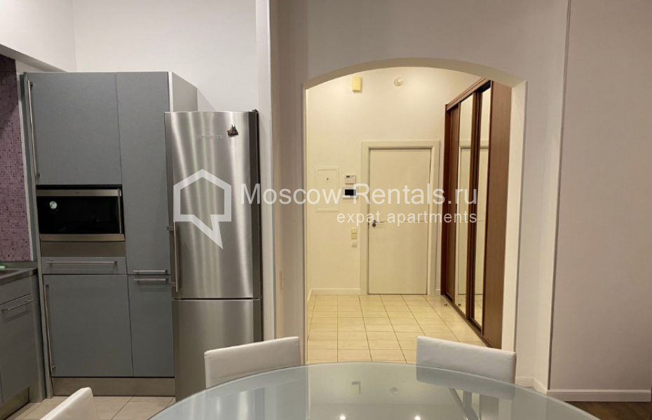Photo #5 3-room (2 BR) apartment for <a href="http://moscow-rentals.ru/en/articles/long-term-rent" target="_blank">a long-term</a> rent
 in Russia, Moscow, Furnzenskaya emb, 44С1