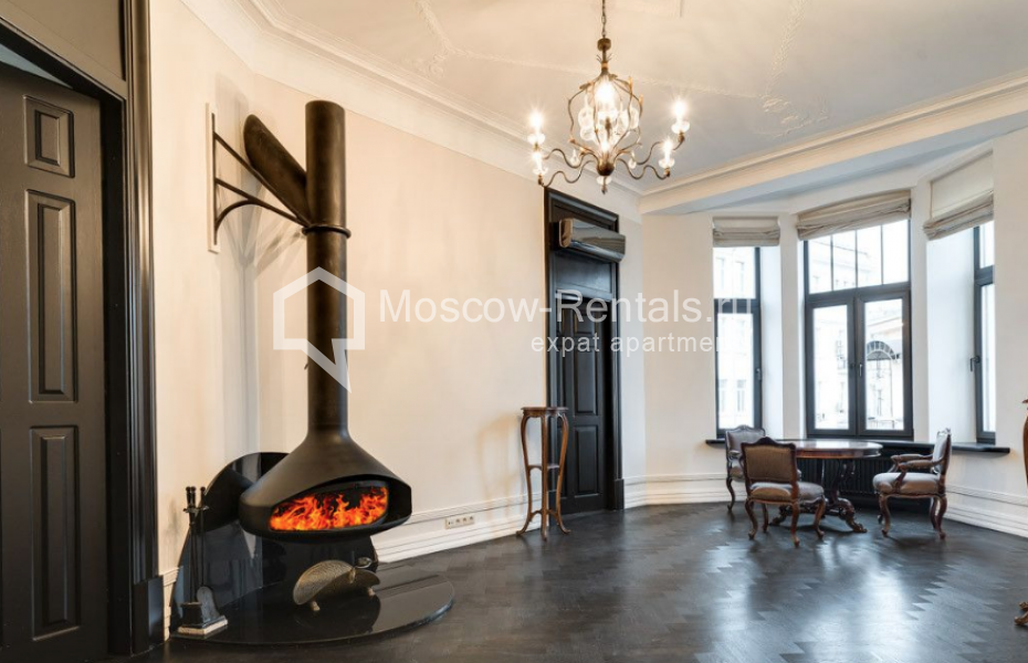Photo #1 4-room (3 BR) apartment for <a href="http://moscow-rentals.ru/en/articles/long-term-rent" target="_blank">a long-term</a> rent
 in Russia, Moscow, Spiridonovka str, 27/24