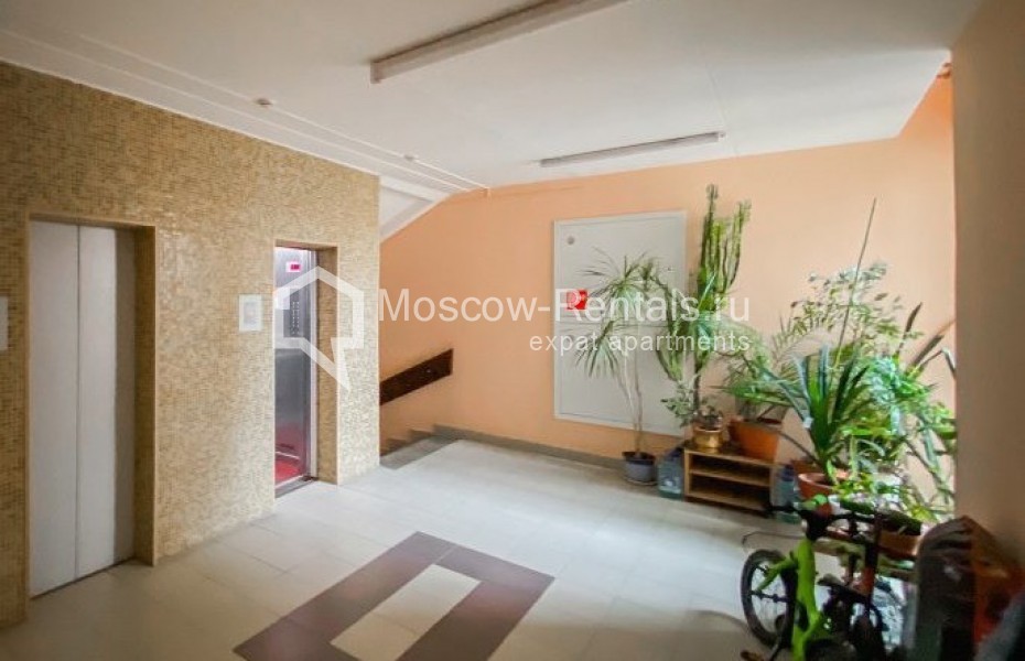 Photo #17 4-room (3 BR) apartment for <a href="http://moscow-rentals.ru/en/articles/long-term-rent" target="_blank">a long-term</a> rent
 in Russia, Moscow, Novokonushennyi lane, 11