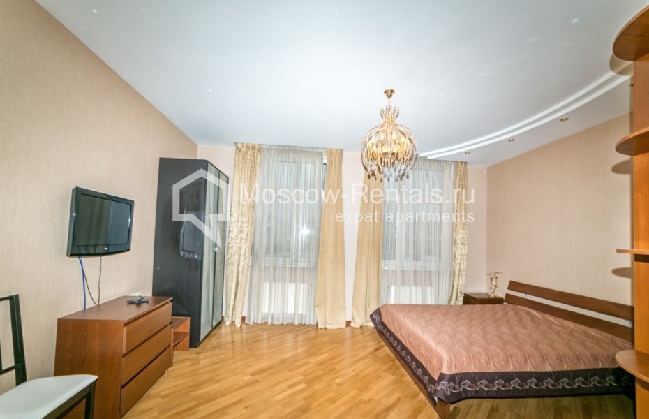 Photo #4 2-room (1 BR) apartment for <a href="http://moscow-rentals.ru/en/articles/long-term-rent" target="_blank">a long-term</a> rent
 in Russia, Moscow, Shabolovka str, 10 bld 1