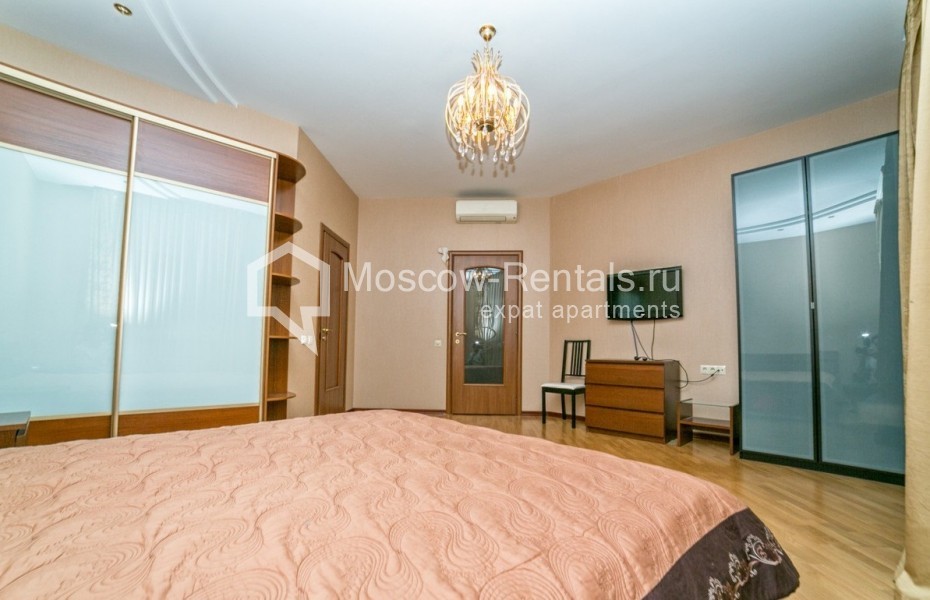 Photo #5 2-room (1 BR) apartment for <a href="http://moscow-rentals.ru/en/articles/long-term-rent" target="_blank">a long-term</a> rent
 in Russia, Moscow, Shabolovka str, 10 bld 1