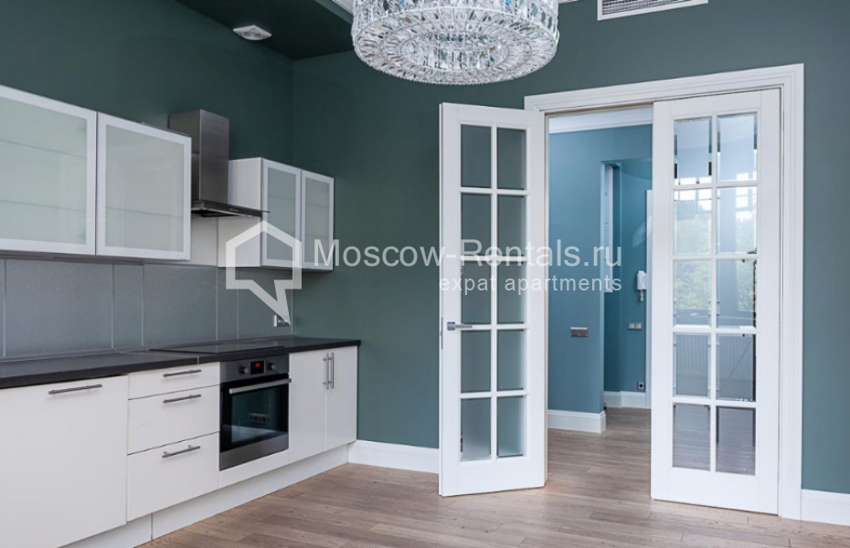 Photo #2 5-room (4 BR) apartment for <a href="http://moscow-rentals.ru/en/articles/long-term-rent" target="_blank">a long-term</a> rent
 in Russia, Moscow, Trubnikovskyi lane, 30С1