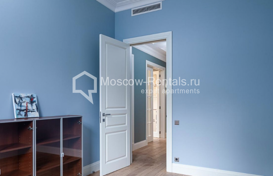 Photo #8 5-room (4 BR) apartment for <a href="http://moscow-rentals.ru/en/articles/long-term-rent" target="_blank">a long-term</a> rent
 in Russia, Moscow, Trubnikovskyi lane, 30С1