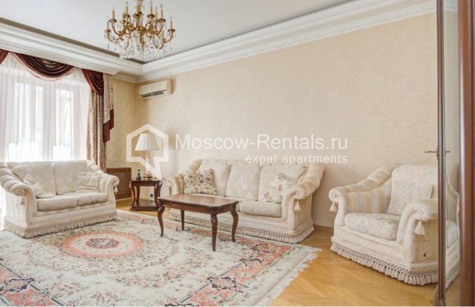 Photo #1 3-room (2 BR) apartment for <a href="http://moscow-rentals.ru/en/articles/long-term-rent" target="_blank">a long-term</a> rent
 in Russia, Moscow, Krasnaya Presnya, 7