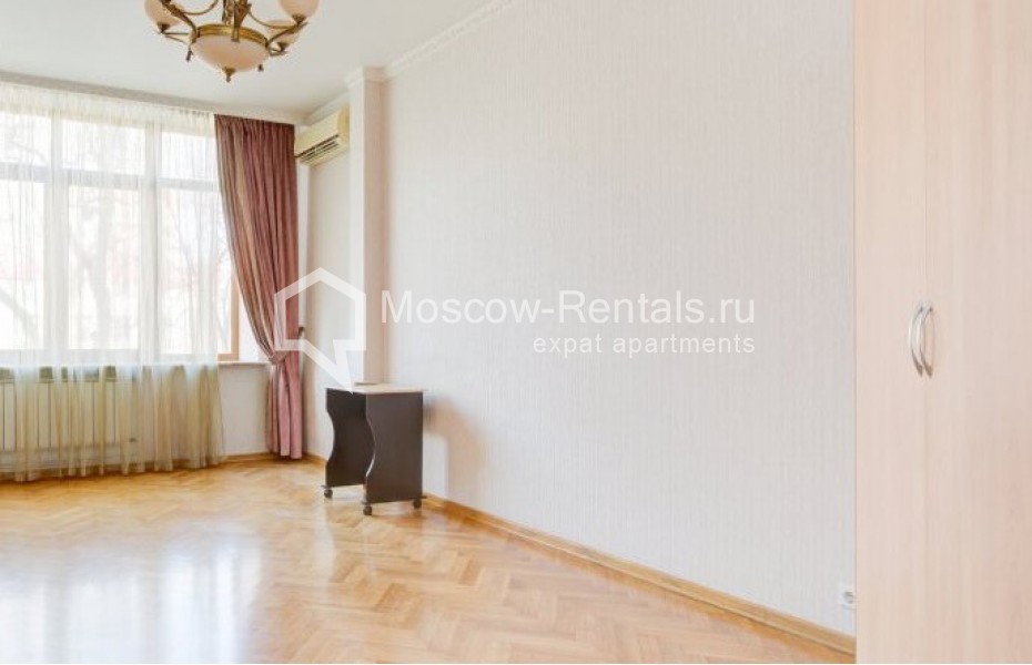 Photo #8 3-room (2 BR) apartment for <a href="http://moscow-rentals.ru/en/articles/long-term-rent" target="_blank">a long-term</a> rent
 in Russia, Moscow, Krasnaya Presnya, 7
