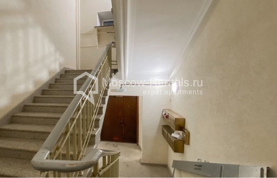 Photo #13 3-room (2 BR) apartment for <a href="http://moscow-rentals.ru/en/articles/long-term-rent" target="_blank">a long-term</a> rent
 in Russia, Moscow, Smolenskaya emb, 12/31