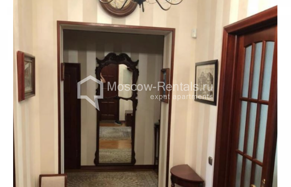 Photo #8 3-room (2 BR) apartment for <a href="http://moscow-rentals.ru/en/articles/long-term-rent" target="_blank">a long-term</a> rent
 in Russia, Moscow, Krasnopresnenskaya str, 2/1