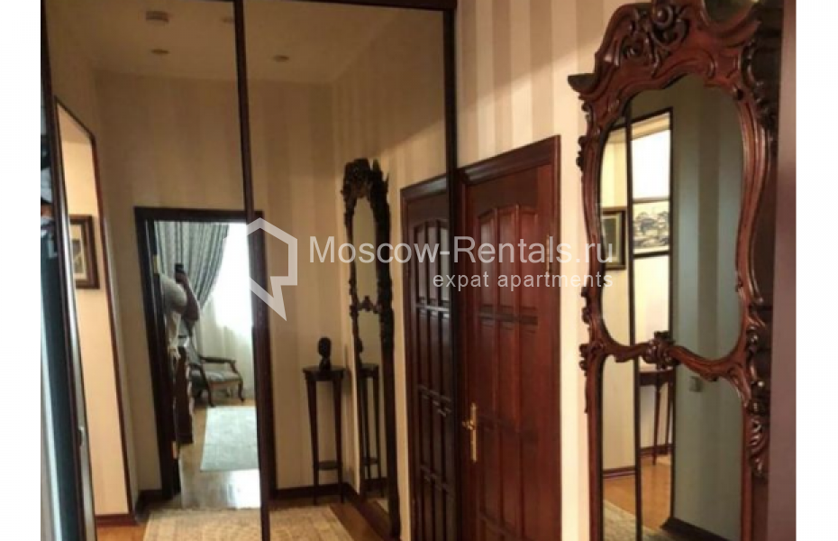 Photo #9 3-room (2 BR) apartment for <a href="http://moscow-rentals.ru/en/articles/long-term-rent" target="_blank">a long-term</a> rent
 in Russia, Moscow, Krasnopresnenskaya str, 2/1