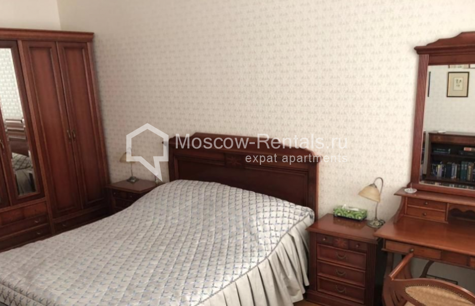 Photo #6 3-room (2 BR) apartment for <a href="http://moscow-rentals.ru/en/articles/long-term-rent" target="_blank">a long-term</a> rent
 in Russia, Moscow, Krasnopresnenskaya str, 2/1