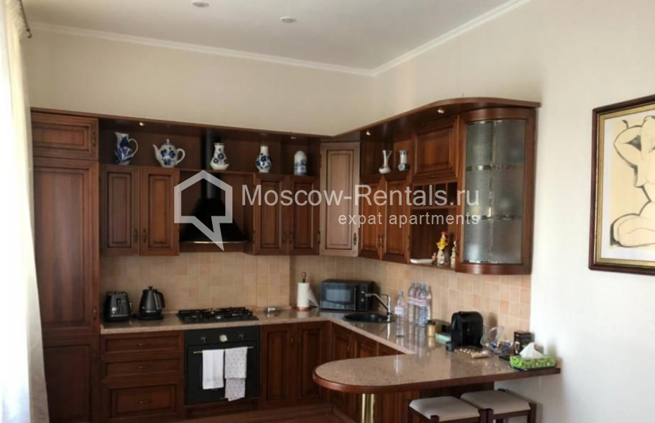 Photo #5 3-room (2 BR) apartment for <a href="http://moscow-rentals.ru/en/articles/long-term-rent" target="_blank">a long-term</a> rent
 in Russia, Moscow, Krasnopresnenskaya str, 2/1
