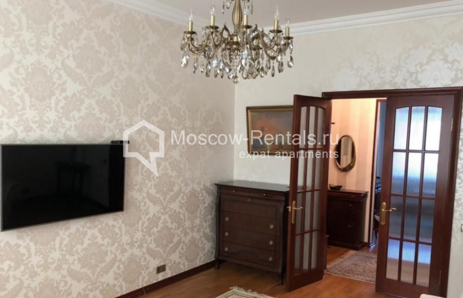 Photo #2 3-room (2 BR) apartment for <a href="http://moscow-rentals.ru/en/articles/long-term-rent" target="_blank">a long-term</a> rent
 in Russia, Moscow, Krasnopresnenskaya str, 2/1