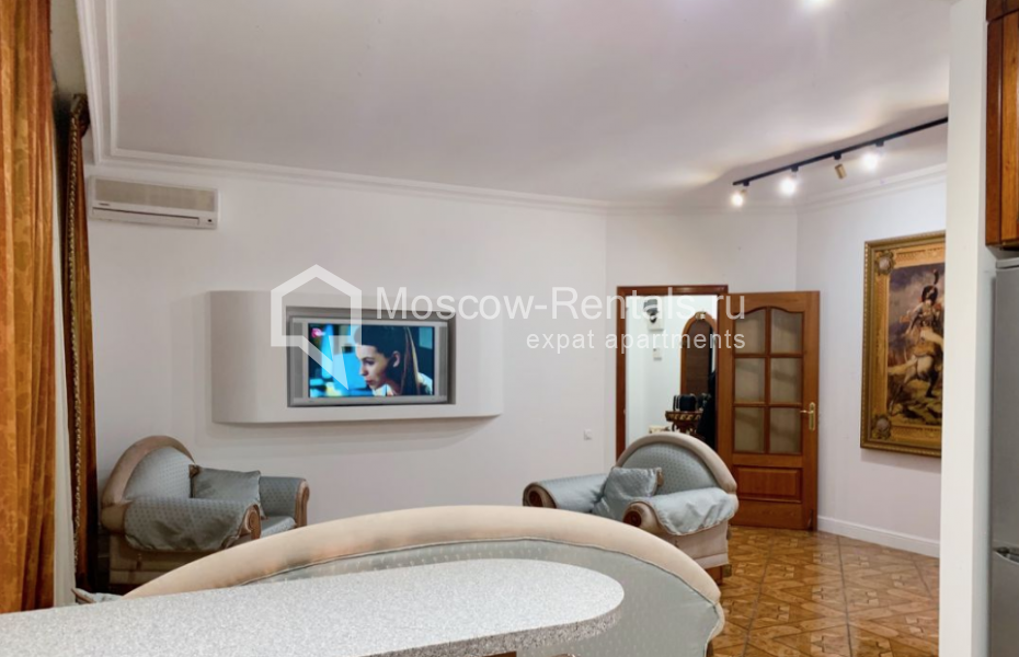 Photo #3 3-room (2 BR) apartment for <a href="http://moscow-rentals.ru/en/articles/long-term-rent" target="_blank">a long-term</a> rent
 in Russia, Moscow, 1905 goda str, 5