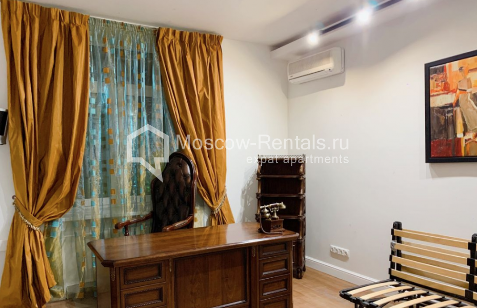Photo #11 3-room (2 BR) apartment for <a href="http://moscow-rentals.ru/en/articles/long-term-rent" target="_blank">a long-term</a> rent
 in Russia, Moscow, 1905 goda str, 5