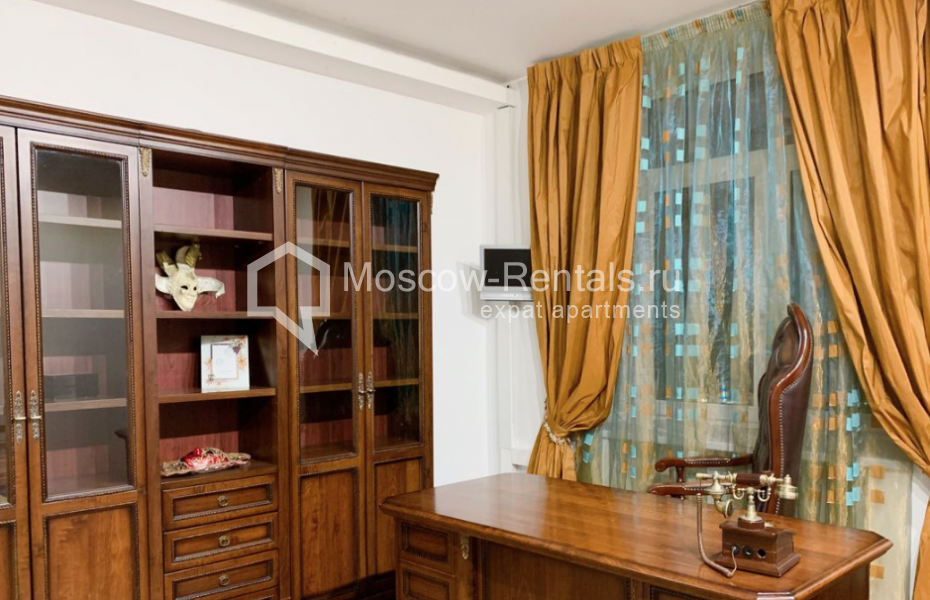 Photo #12 3-room (2 BR) apartment for <a href="http://moscow-rentals.ru/en/articles/long-term-rent" target="_blank">a long-term</a> rent
 in Russia, Moscow, 1905 goda str, 5