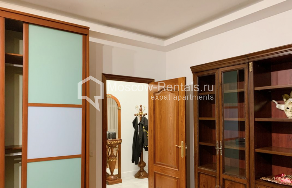 Photo #13 3-room (2 BR) apartment for <a href="http://moscow-rentals.ru/en/articles/long-term-rent" target="_blank">a long-term</a> rent
 in Russia, Moscow, 1905 goda str, 5