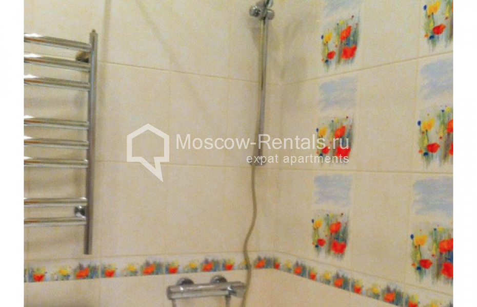 Photo #9 3-room (2 BR) apartment for <a href="http://moscow-rentals.ru/en/articles/long-term-rent" target="_blank">a long-term</a> rent
 in Russia, Moscow, Krasnopresnenskaya emb, 2/1
