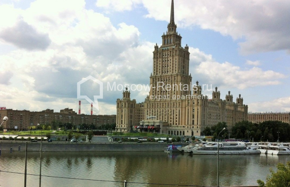 Photo #11 3-room (2 BR) apartment for <a href="http://moscow-rentals.ru/en/articles/long-term-rent" target="_blank">a long-term</a> rent
 in Russia, Moscow, Krasnopresnenskaya emb, 2/1