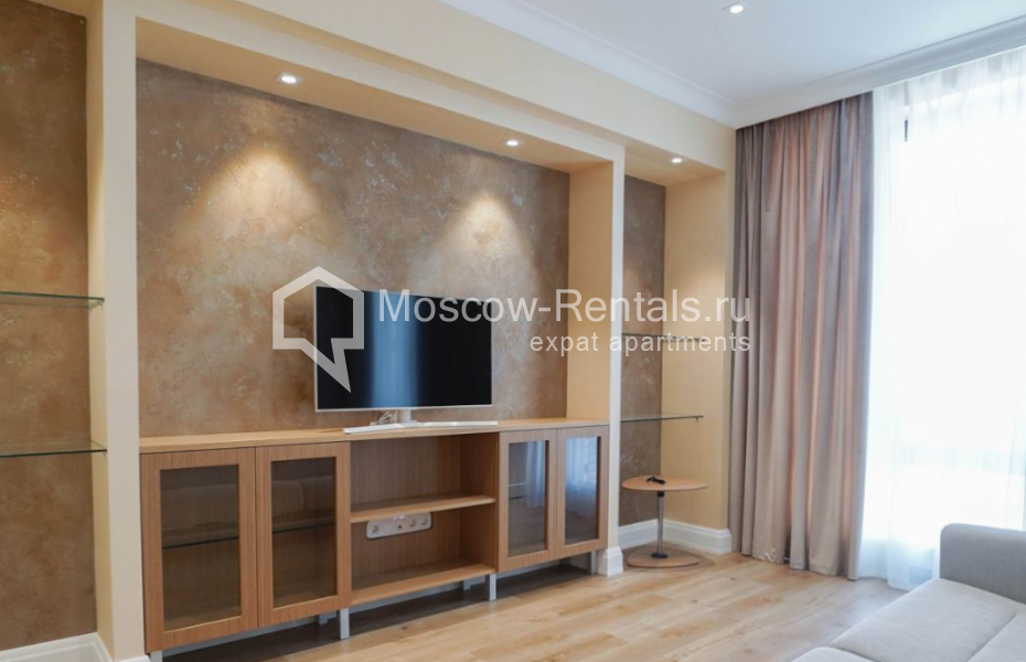 Photo #3 2-room (1 BR) apartment for <a href="http://moscow-rentals.ru/en/articles/long-term-rent" target="_blank">a long-term</a> rent
 in Russia, Moscow, Khodynskaya str, 2