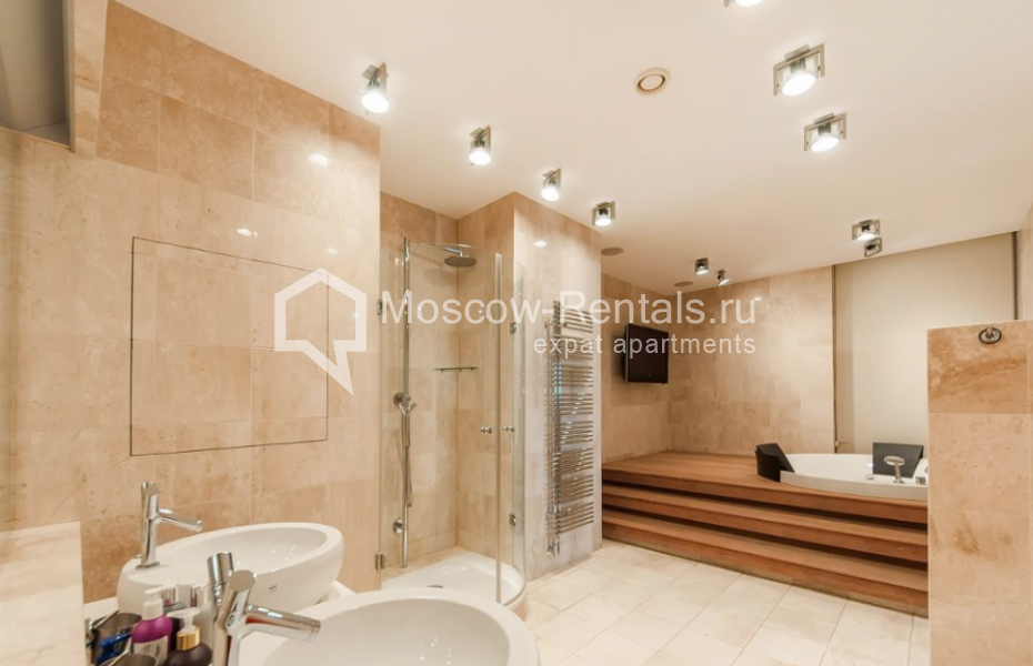 Photo #10 4-room (3 BR) apartment for <a href="http://moscow-rentals.ru/en/articles/long-term-rent" target="_blank">a long-term</a> rent
 in Russia, Moscow, Minskaya str, 1ГК2