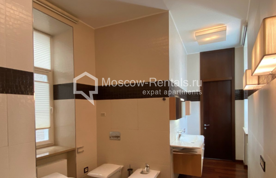 Photo #14 3-room (2 BR) apartment for <a href="http://moscow-rentals.ru/en/articles/long-term-rent" target="_blank">a long-term</a> rent
 in Russia, Moscow, Kalashnyi lane, 5