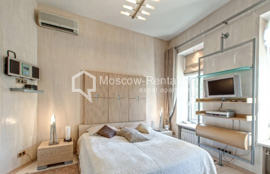 Photo #4 3-room (2 BR) apartment for <a href="http://moscow-rentals.ru/en/articles/long-term-rent" target="_blank">a long-term</a> rent
 in Russia, Moscow, Yakovoapostolskyi lane, 11-13С1