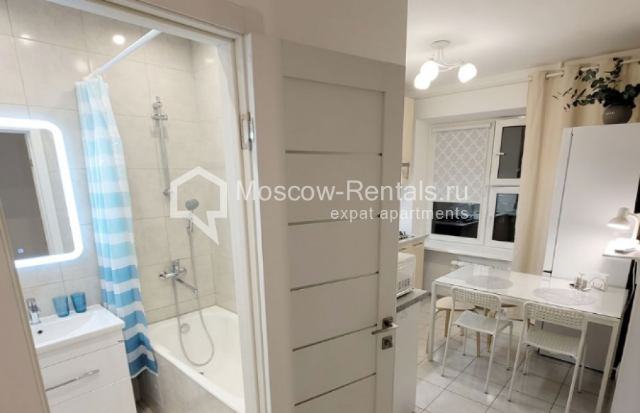 Photo #12 2-room (1 BR) apartment for <a href="http://moscow-rentals.ru/en/articles/long-term-rent" target="_blank">a long-term</a> rent
 in Russia, Moscow, Zoologicheskaya str, 3