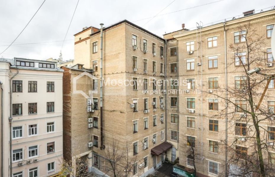 Photo #26 3-room (2 BR) apartment for <a href="http://moscow-rentals.ru/en/articles/long-term-rent" target="_blank">a long-term</a> rent
 in Russia, Moscow, Trekhprudnyi lane, 11/13С1