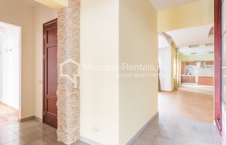 Photo #13 5-room (4 BR) apartment for <a href="http://moscow-rentals.ru/en/articles/long-term-rent" target="_blank">a long-term</a> rent
 in Russia, Moscow, Philippovsky lane, 9