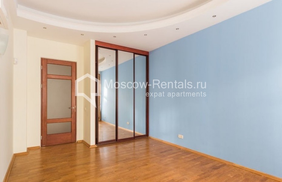 Photo #6 5-room (4 BR) apartment for <a href="http://moscow-rentals.ru/en/articles/long-term-rent" target="_blank">a long-term</a> rent
 in Russia, Moscow, Philippovsky lane, 9