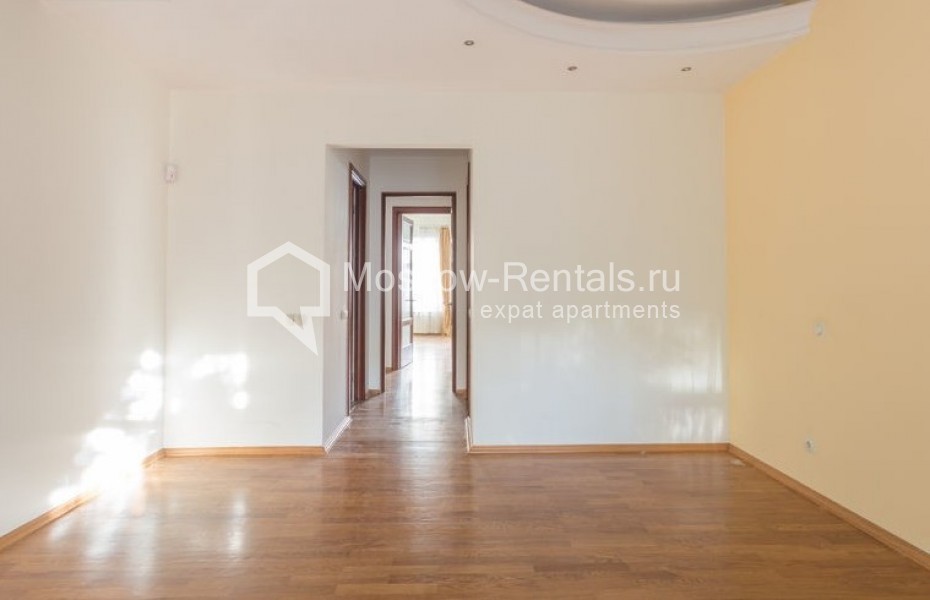 Photo #8 5-room (4 BR) apartment for <a href="http://moscow-rentals.ru/en/articles/long-term-rent" target="_blank">a long-term</a> rent
 in Russia, Moscow, Philippovsky lane, 9