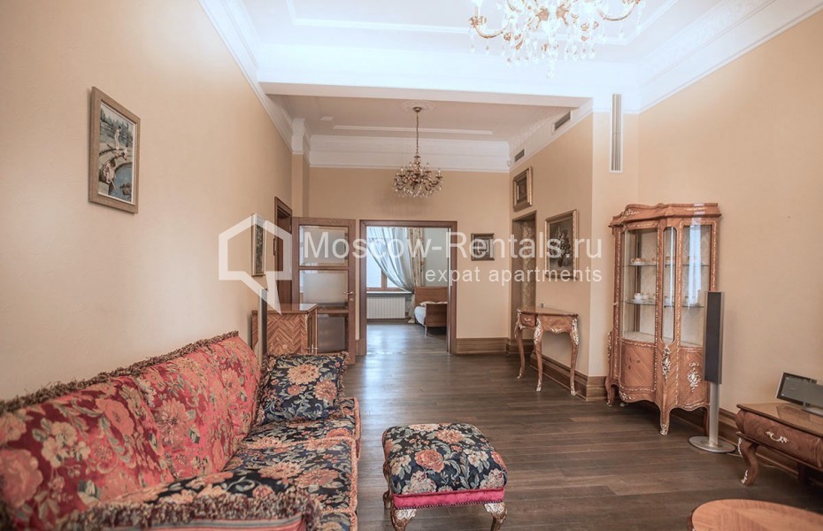 Photo #7 3-room (2 BR) apartment for <a href="http://moscow-rentals.ru/en/articles/long-term-rent" target="_blank">a long-term</a> rent
 in Russia, Moscow, Tverskaya str, 9