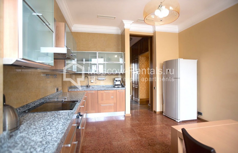 Photo #35 3-room (2 BR) apartment for <a href="http://moscow-rentals.ru/en/articles/long-term-rent" target="_blank">a long-term</a> rent
 in Russia, Moscow, Tverskaya str, 9