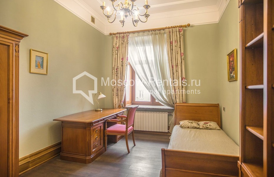 Photo #37 3-room (2 BR) apartment for <a href="http://moscow-rentals.ru/en/articles/long-term-rent" target="_blank">a long-term</a> rent
 in Russia, Moscow, Tverskaya str, 9