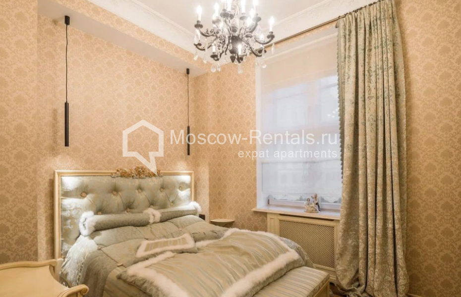 Photo #11 3-room (2 BR) apartment for <a href="http://moscow-rentals.ru/en/articles/long-term-rent" target="_blank">a long-term</a> rent
 in Russia, Moscow, Tverskaya str, 25/12