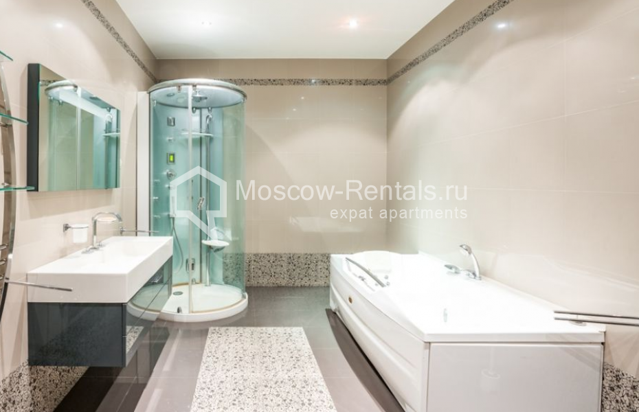 Photo #17 5-room (4 BR) apartment for <a href="http://moscow-rentals.ru/en/articles/long-term-rent" target="_blank">a long-term</a> rent
 in Russia, Moscow, Mosfilmovskaya str, 70К7