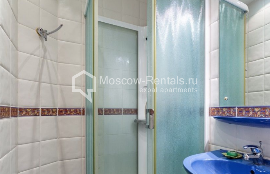 Photo #13 3-room (2 BR) apartment for <a href="http://moscow-rentals.ru/en/articles/long-term-rent" target="_blank">a long-term</a> rent
 in Russia, Moscow, Solyanka str, 1/2С2