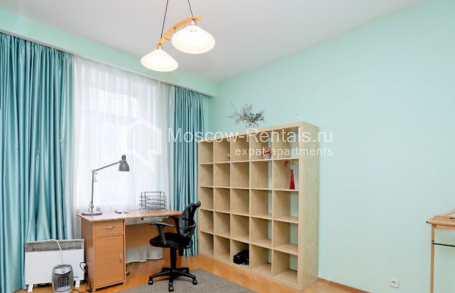Photo #9 3-room (2 BR) apartment for <a href="http://moscow-rentals.ru/en/articles/long-term-rent" target="_blank">a long-term</a> rent
 in Russia, Moscow, Potapovskyi lane, 14