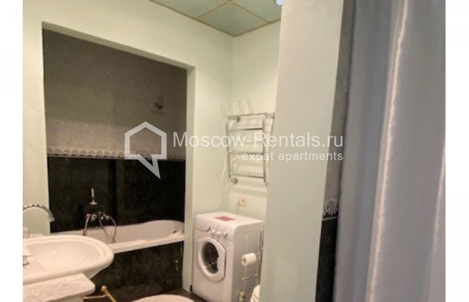 Photo #8 3-room (2 BR) apartment for <a href="http://moscow-rentals.ru/en/articles/long-term-rent" target="_blank">a long-term</a> rent
 in Russia, Moscow, Sretenskyi blv, 5