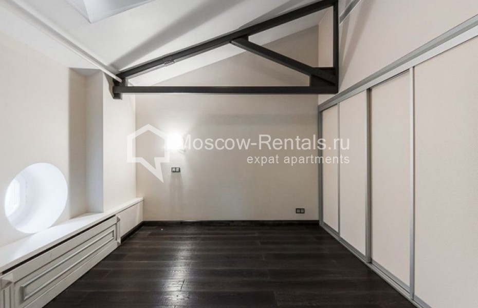 Photo #13 6-room (5 BR) apartment for <a href="http://moscow-rentals.ru/en/articles/long-term-rent" target="_blank">a long-term</a> rent
 in Russia, Moscow, B. Nikolopeskovskyi lane, 13