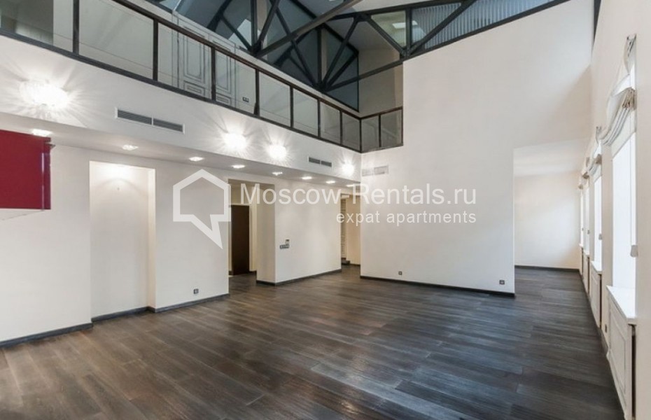 Photo #7 6-room (5 BR) apartment for <a href="http://moscow-rentals.ru/en/articles/long-term-rent" target="_blank">a long-term</a> rent
 in Russia, Moscow, B. Nikolopeskovskyi lane, 13