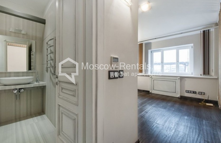 Photo #22 6-room (5 BR) apartment for <a href="http://moscow-rentals.ru/en/articles/long-term-rent" target="_blank">a long-term</a> rent
 in Russia, Moscow, B. Nikolopeskovskyi lane, 13