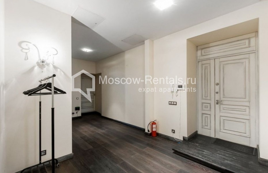 Photo #35 6-room (5 BR) apartment for <a href="http://moscow-rentals.ru/en/articles/long-term-rent" target="_blank">a long-term</a> rent
 in Russia, Moscow, B. Nikolopeskovskyi lane, 13